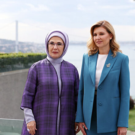 Emine Erdoğan, Ukrayna Devlet Başkanının eşi Zelenskayı İstanbulda ağırladı