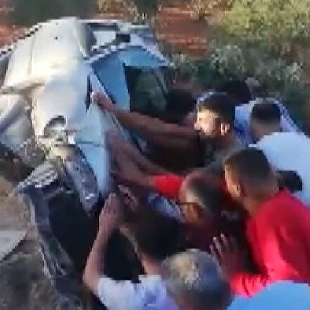 Gaziantep’te kurtarma rezaleti: Yaralı sürücüyü az kalsın canından ediyorlardı