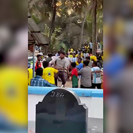 Hindistanda Brezilya ve Arjantin taraftarları birbirine girdi