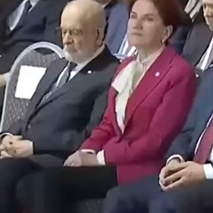 Temel Karamollaoğlu Anayasa değişikliği önerisi açıklandığı sırada uyuya kaldı