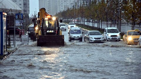 Corlu Hava Durumu Caddeler Gole Dondu