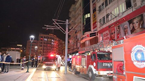 Antalya Da Avm De Yangin Panigi Antalya Son Dakika Haberleri