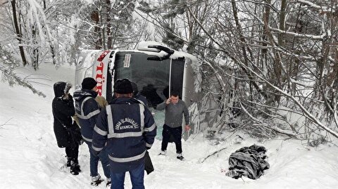 Sinop Ta Yolcu Otobusu Sarampole Devrildi 1 Yarali Sinop Haberleri