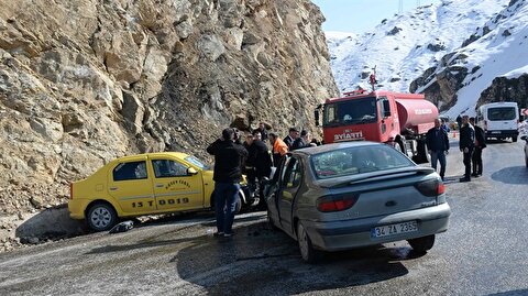 Bitlis Mutki De Trafik Kazasi 1 Olu 6 Yarali