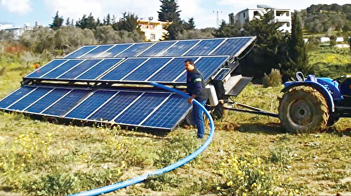 Sulamaya mobil panel: Evi aydınlatacak tarlayı sulayacak