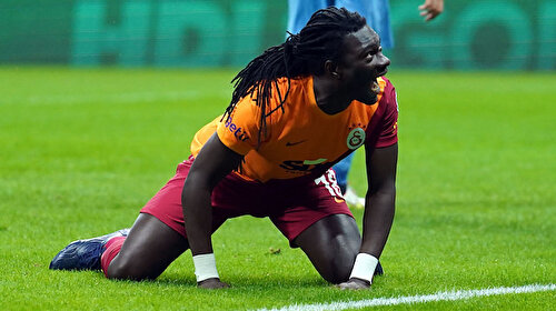 Galatasaray'da Bafetimbi Gomis ile yollar ayrılıyor