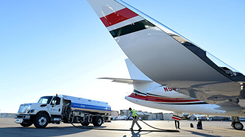 Bilim insanları toprakta bulunan bakterilerden jet yakıtı elde etti