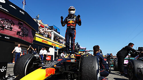 Kritik yarışta zafer Verstappen'in