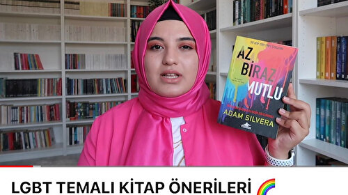 LGBT her kılığa giriyor: Başörtülü Sena Nur Işık çocukları eşcinselliğe özendirecek kitapları tanıttı