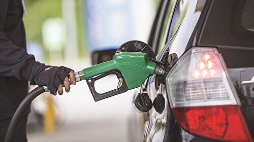 Akaryakıta 2 ayda yüzde 30 : Petrolün varil fiyatı 6 ayın en düşüğünde