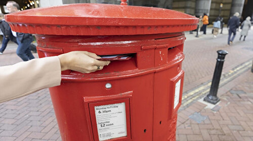 İngiltere'de posta servisi çalışanlarının grevi devam ediyor: Royal Mail 10 bin personelini işten çıkaracak