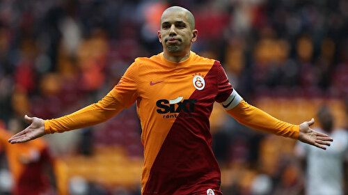 Feghouli Süper Lig'de kaldı