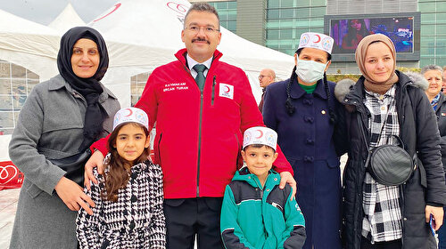 Tek çadırda kan bağışı rekoru