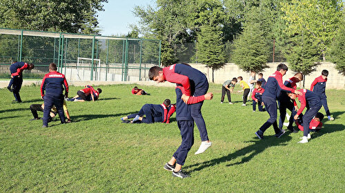 Kasabadaki şampiyonlar kulübü