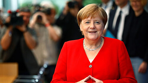 Merkel'den öz eleştiri: Almanya Silahlı Kuvvetleri'ni daha iyi silahlarla donatmadık