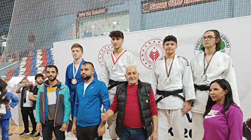 Batman Merkez Veysel Karani Anadolu İmam Hatip Lisesi Spor Proje Okulu Öğrencileri Uluslararası Madenci Kupası Judo Turnuvası’na damga vurdu