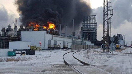 Rusya’da petrol tesisinde yangın: İki ölü dört yaralı