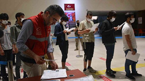 Düzensiz göçle mücadele sürüyor: Yurt genelinde son bir haftada 3 bin 222 göçmen sınır dışı edildi