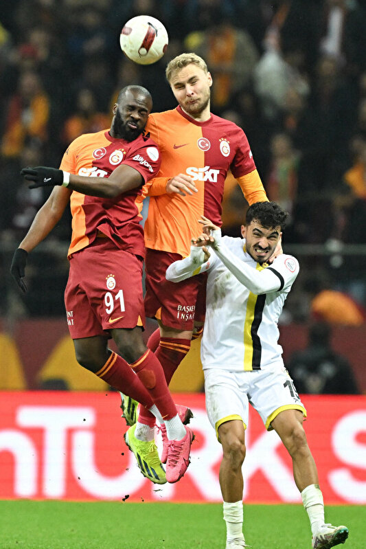 galatasaray 3 1 İstanbulspor maç Özeti İzle vİdeo futbol haberleri