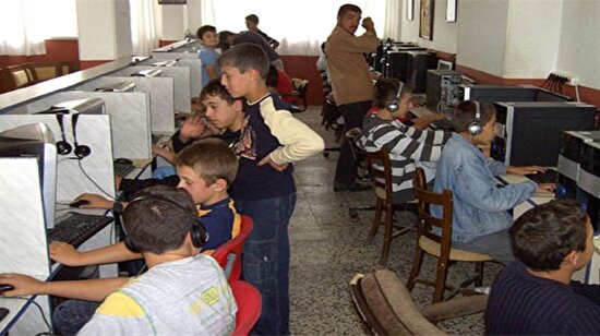 Bir nesli akın akın internet kafelere düşüren 10 bilgisayar oyunu