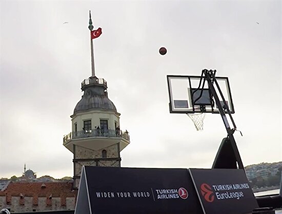 Final Four için İstanbul'un 4 farklı tarihi yerinden basket attılar