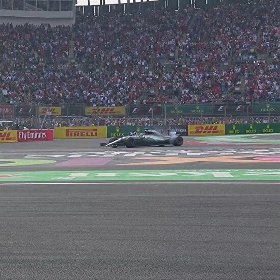 Lewis Hamilton sezonun bitmesine iki yarış kala şampiyon