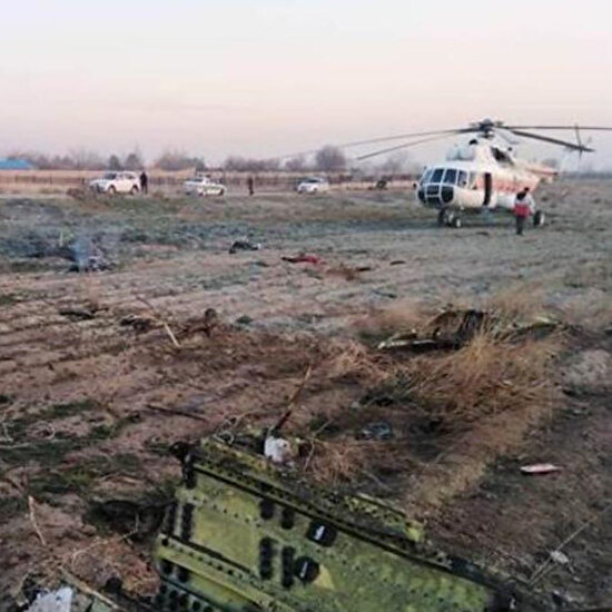 Ukrayna Havayolları'na ait yolcu uçağı İran'da düştü