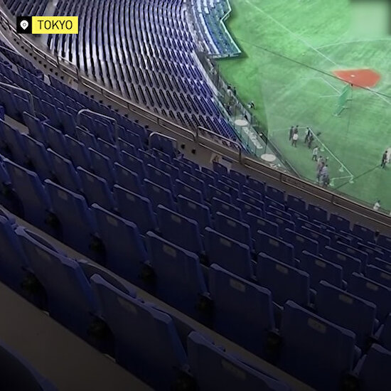 Tokyo Dome'daki beyzbol oyuncuları 'boş koltuklara' oynadı