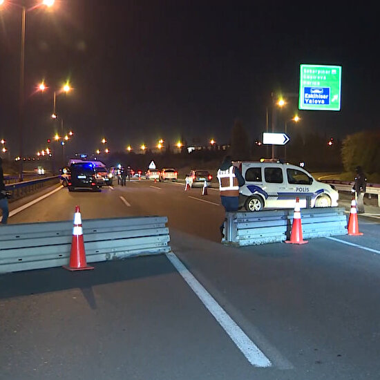 İstanbul'a araç giriş çıkışı durduruldu