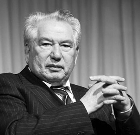 Cengiz Aytmatov ölüm yıl dönümü
