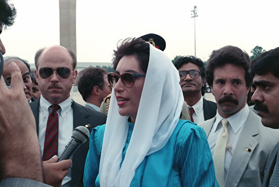 19 Kasım 1988: Pakistan'da Benazir Butto Başbakan seçildi