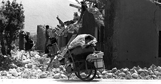 23 Kasım 1980: Güney İtalya'da deprem meydana geldi