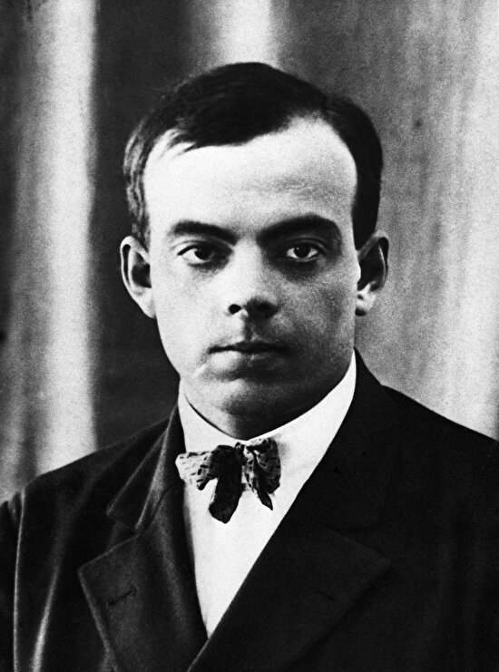 Küçük Prens'in yazarı: Antoine de Saint-Exupér
