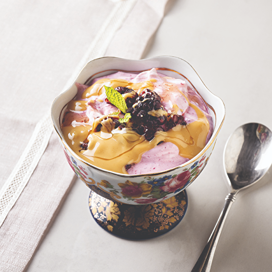 Meyveli Yoğurtlu Hafif Tatlı