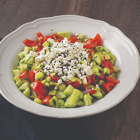 Peynirli Çoban Salatası