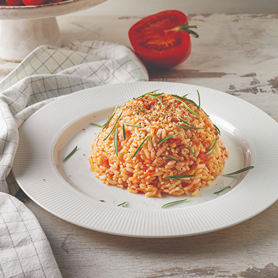 Sarımsaklı Domatesli Pilav