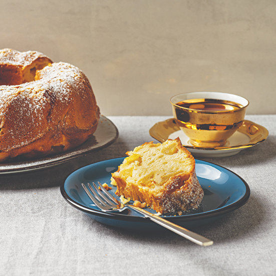 Yoğurtlu Armutlu Kek