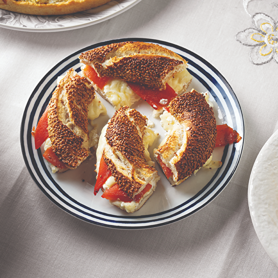 Peynirli Biberli Simit 