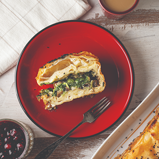 Ispanak ve Mantarlı Börek