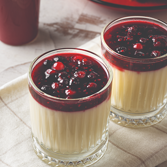 Frambuaz Soslu Damla Sakızlı Muhallebi