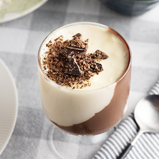 İki Renkli Muhallebi