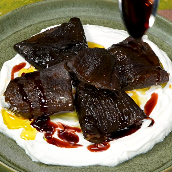 Zeytinyağlı Kuru Patlıcan Dolması