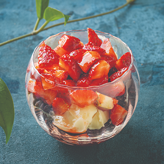 Bisküvi Kırıntılı Çilekli Muhallebi