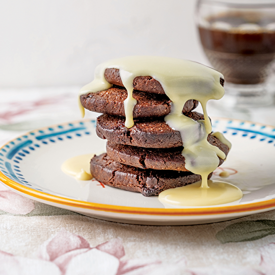 Beyaz Çikolatalı Kakaolu Kurabiye