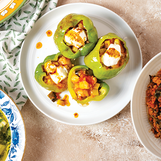 Karışık Sebzeli Biber Dolması