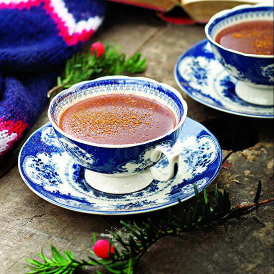 Tarçın ve Karabiberli Sıcak Çikolata