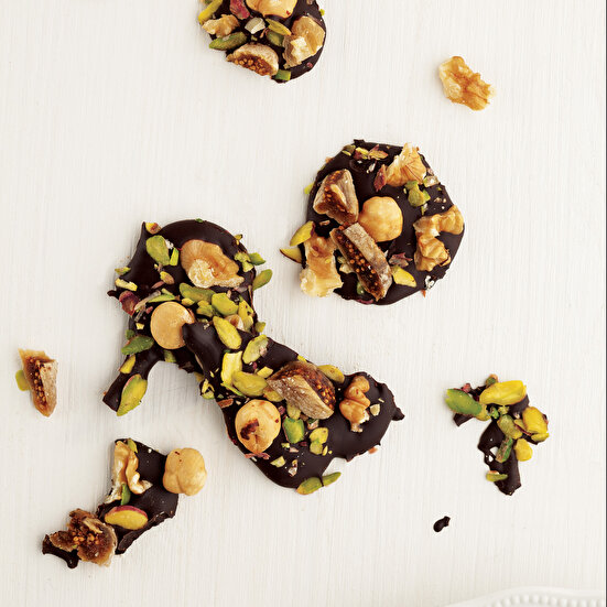 Kuruyemişli Çikolata