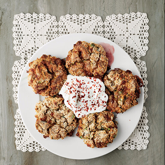 Taze Sarımsaklı Fırında Patlıcan Köftesi