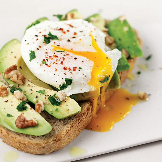 Avokadolu Poşe Yumurta