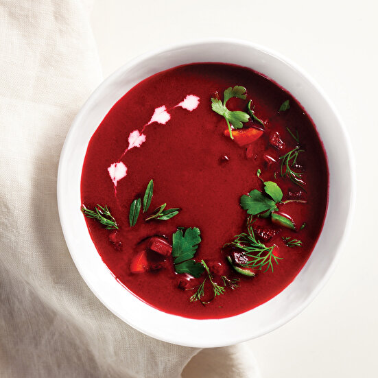 Taze Otlu Pancar Çorbası